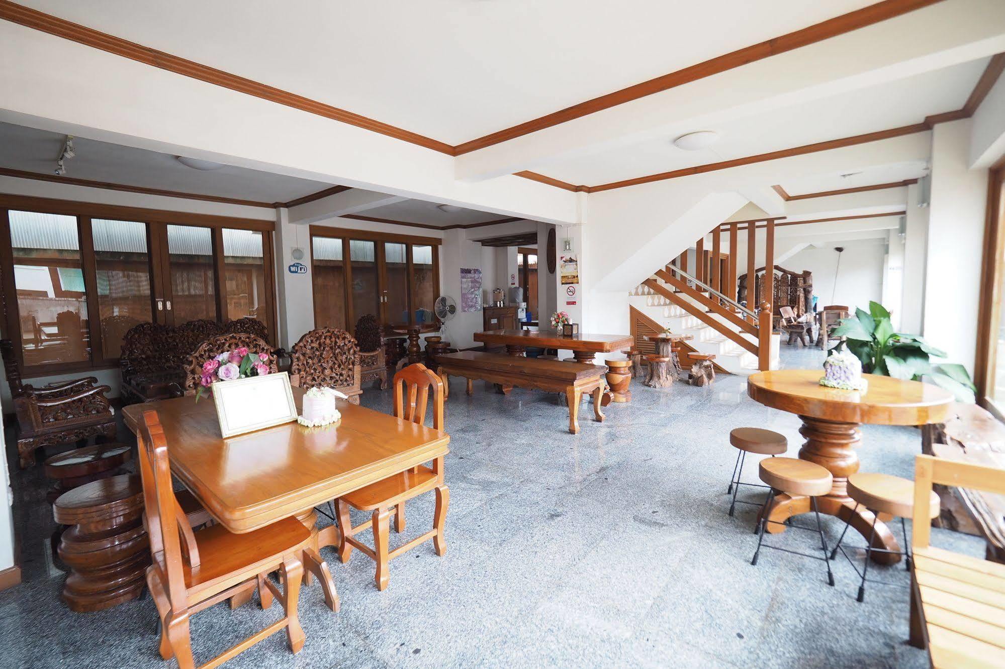 Fah Place Hotel Nan Exterior photo
